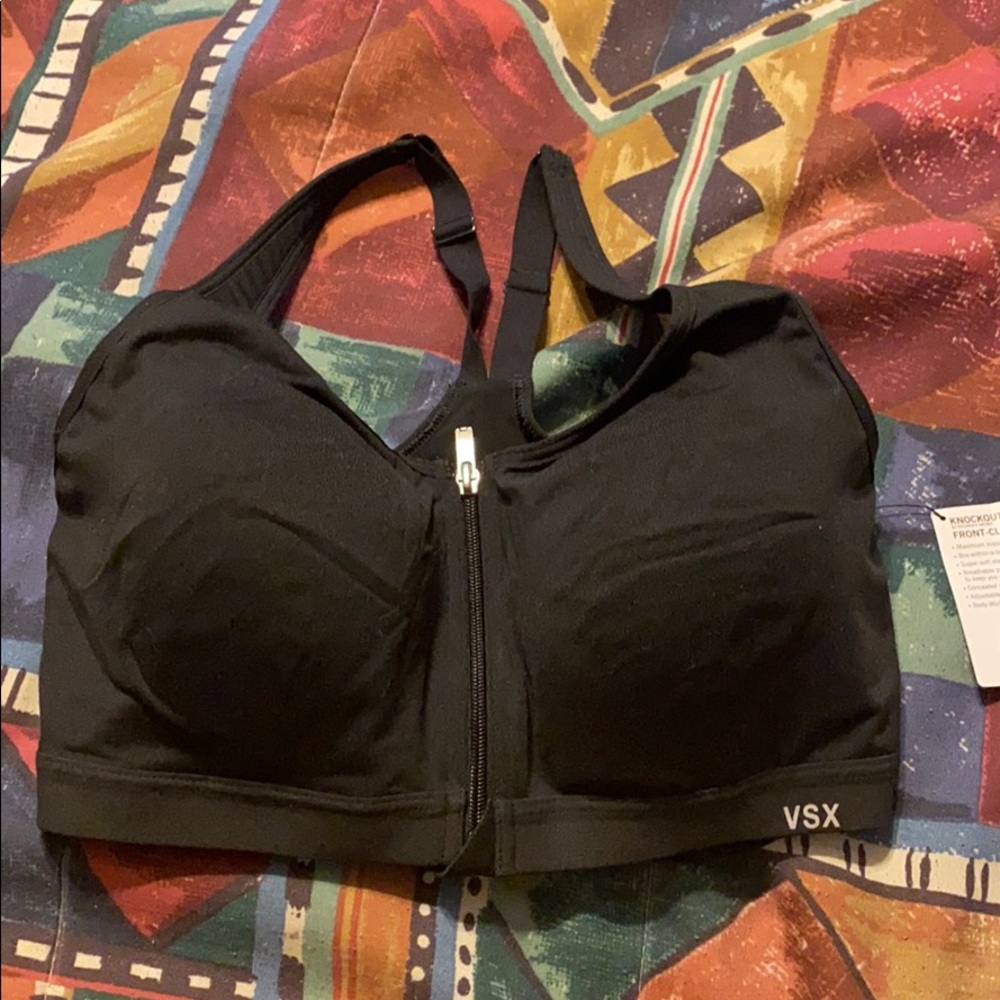 NWT Victoria’s Secret Knockout Sports Bra 34DD